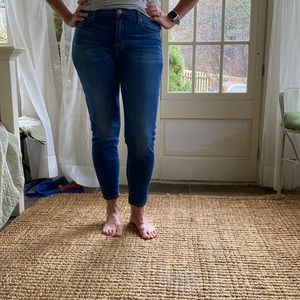 HUDSON Krista Super Skinny Crop Jeans